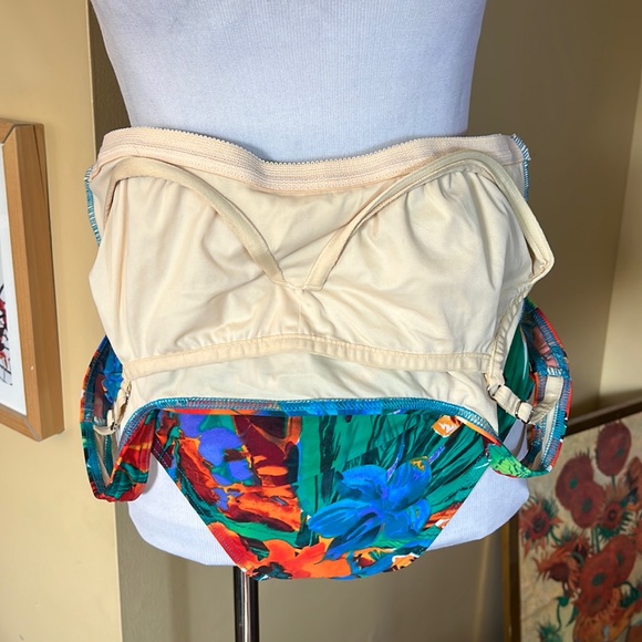 MIRACLESUIT Size LARGE Underwire Slimming Vibrant Florals Gathers $138 - Picture 14 of 16